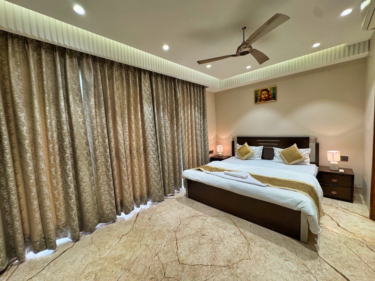 luxury service apartments in saket luxury service apartments in saket