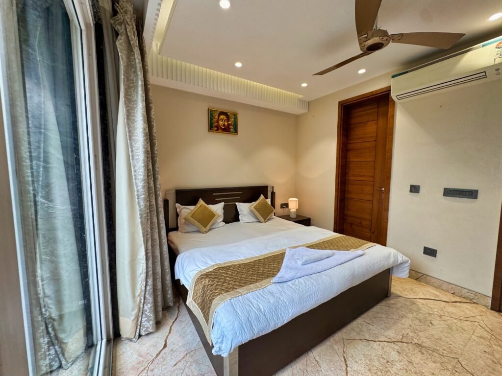 luxury Apartment stay in delhi