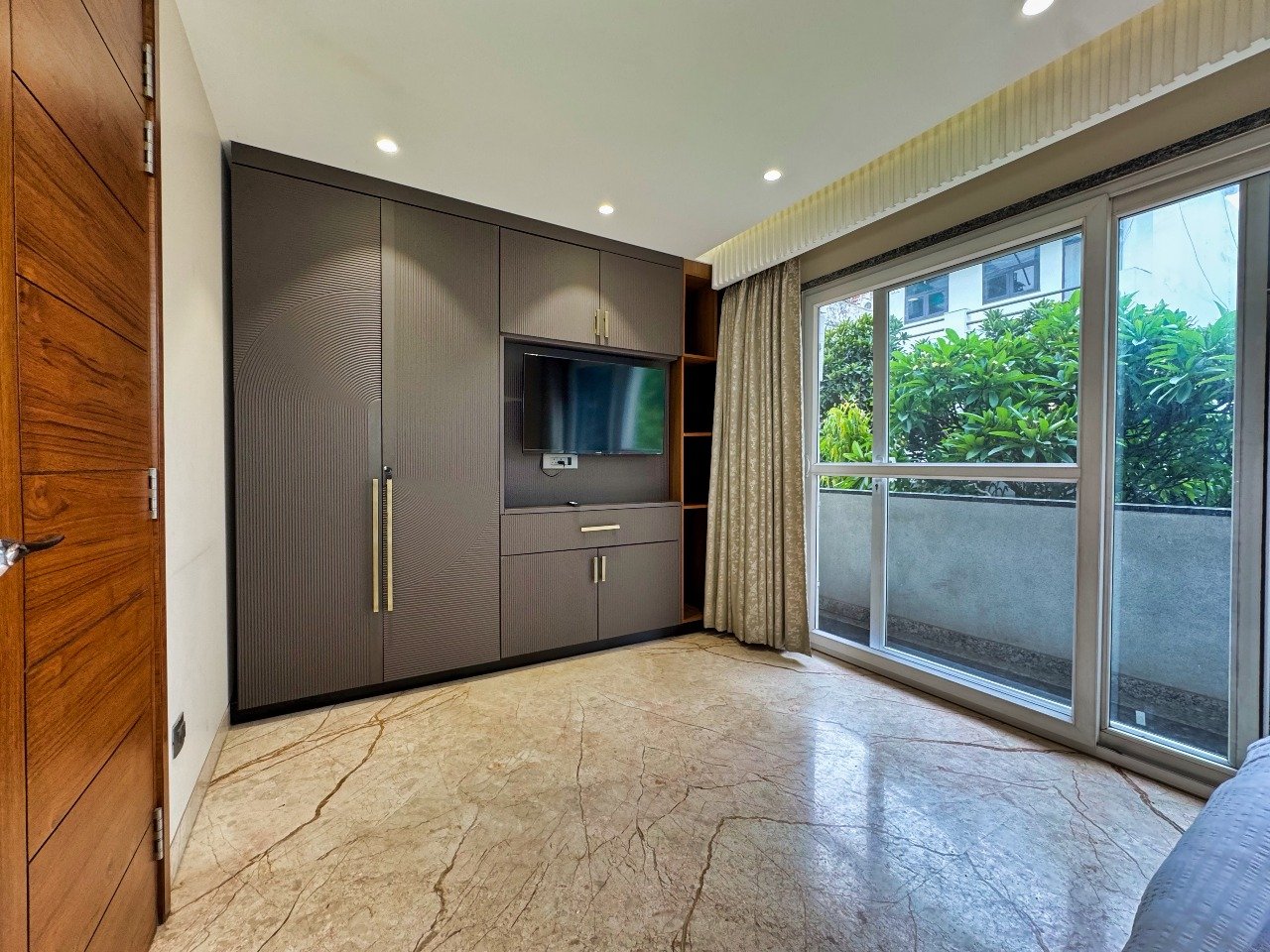 serviced Apartment in Delhi