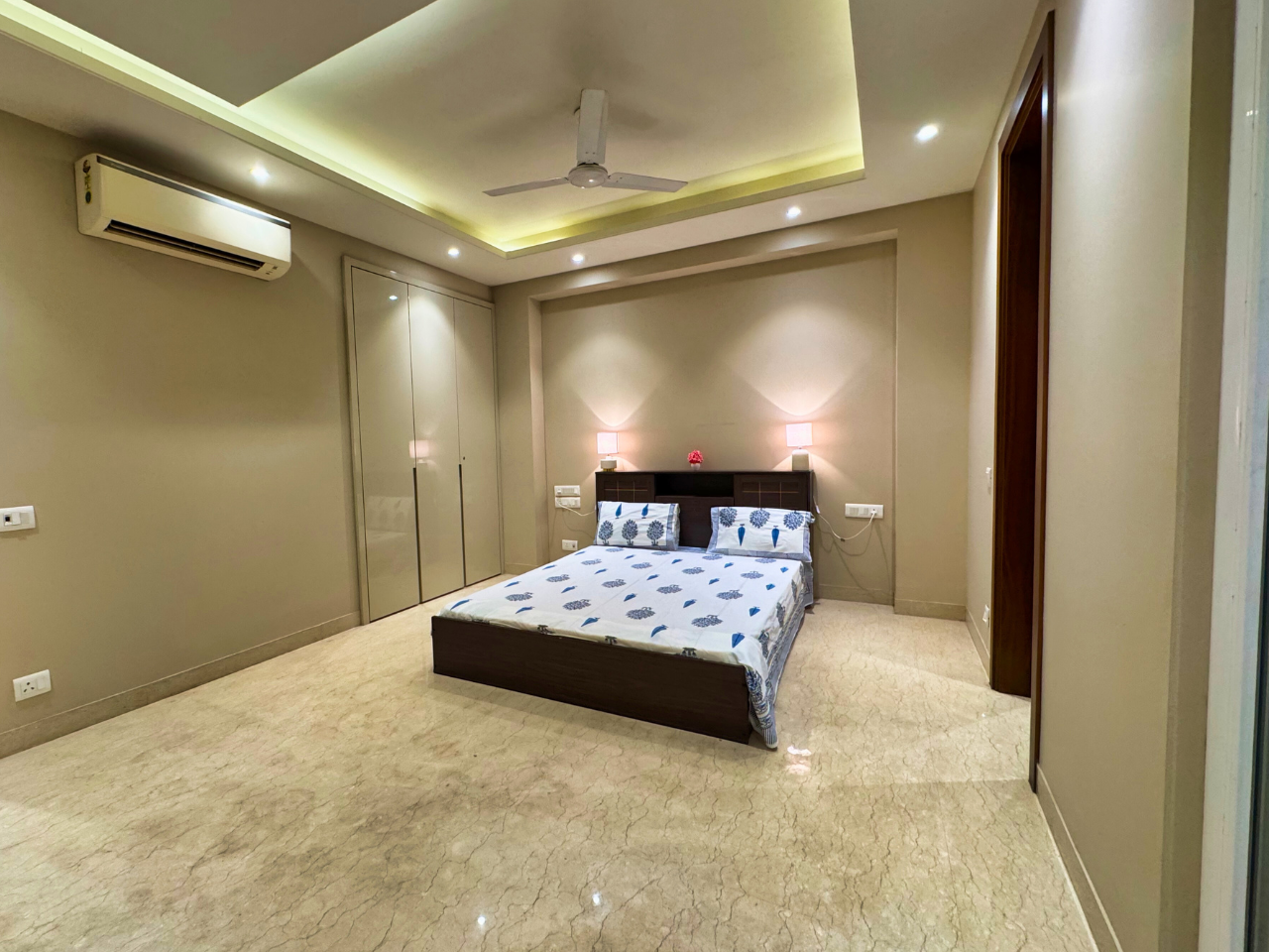 luxury apartments near aerocity Delhi