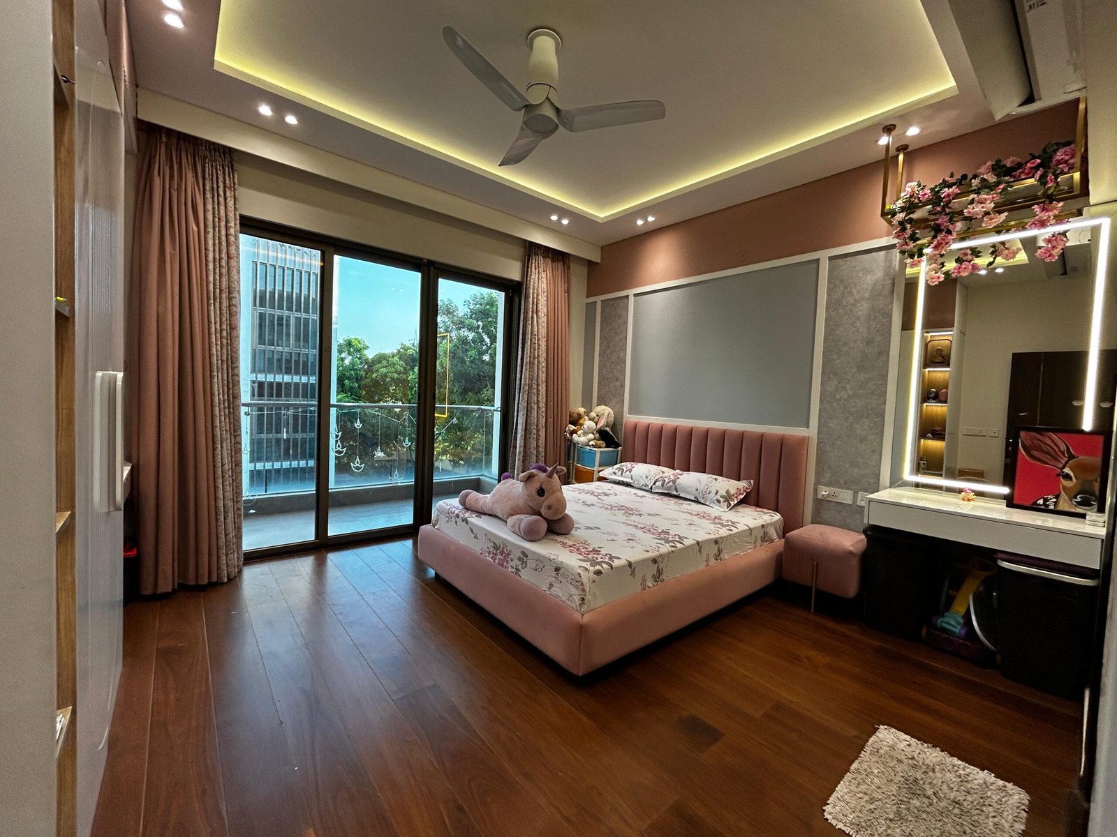 luxury apartments with hotel amenities