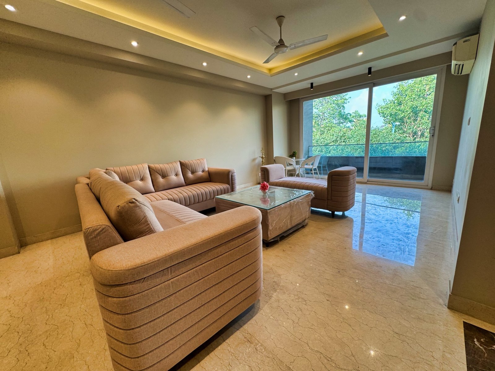 luxury serviced Apartment in Delhi